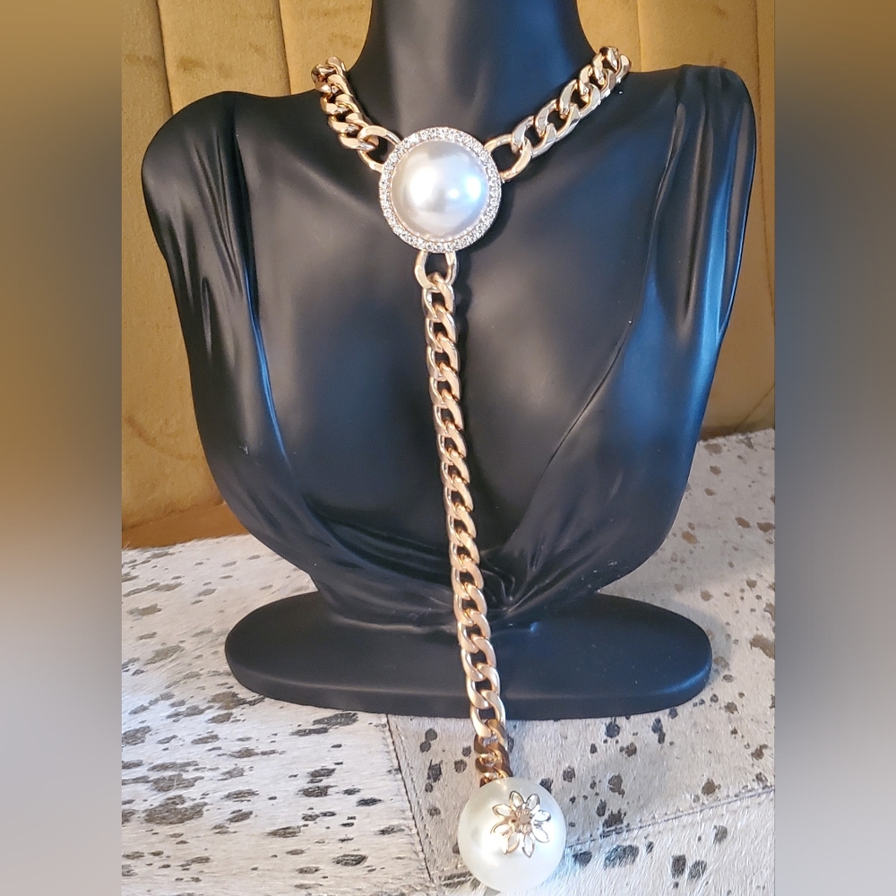 FASHION JEWELRY. ALL NICKEL FREE AND LEAD FREE COMPLIANT.